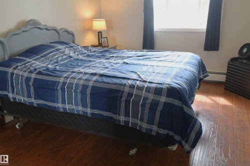 #415 12550 140 Av Nw, Edmonton, AB - Indoor Photo Showing Bedroom