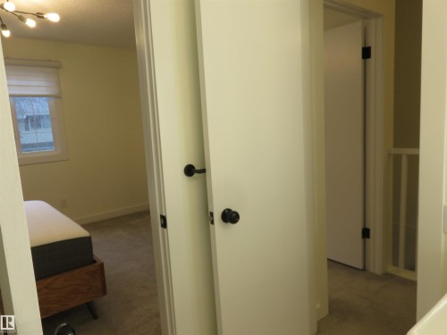 8065 178 Street Nw, Edmonton, AB - Indoor Photo Showing Other Room