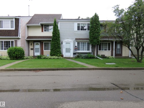 8065 178 Street Nw, Edmonton, AB - Outdoor With Facade