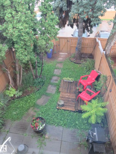 8065 178 Street Nw, Edmonton, AB - Outdoor