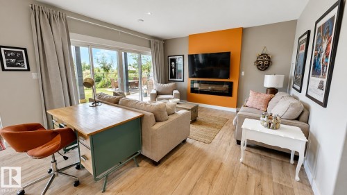 80 Ellison Court, Fort Saskatchewan, AB - Indoor Photo Showing Living Room