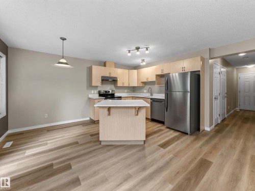 13003 101 Street Nw, Edmonton, AB - Indoor Photo Showing Kitchen