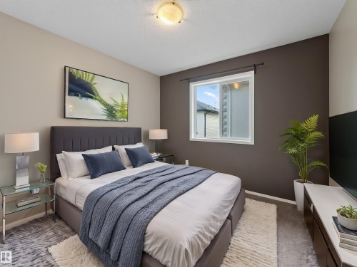 13003 101 Street Nw, Edmonton, AB - Indoor Photo Showing Bedroom