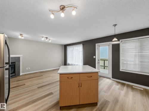 13003 101 Street Nw, Edmonton, AB - Indoor Photo Showing Kitchen