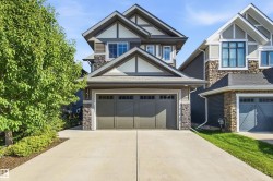 3741 KIDD Crescent SW  Edmonton, AB T6W 2R1