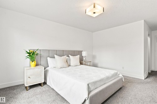 3741 Kidd Crescent Sw, Edmonton, AB - Indoor Photo Showing Bedroom