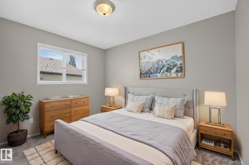 227 Wyman Lane Nw, Edmonton, AB - Indoor Photo Showing Bedroom