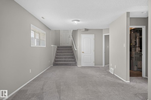 227 Wyman Lane Nw, Edmonton, AB - Indoor Photo Showing Other Room