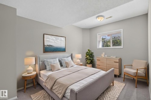227 Wyman Lane Nw, Edmonton, AB - Indoor Photo Showing Bedroom