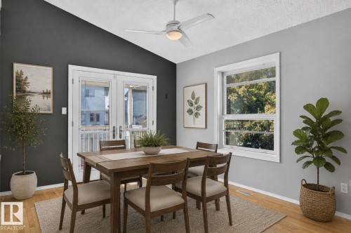 227 Wyman Lane Nw, Edmonton, AB - Indoor Photo Showing Dining Room
