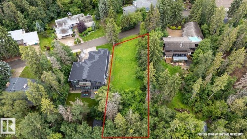 Expansive lot featuring mature trees and a substantial grassy area - 2 Grandin Place, St. Albert, AB 