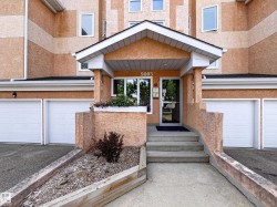 #211 9003 106A AV NW  Edmonton, AB T5H 3Y7