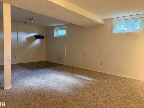 107 Mountain Ash Drive, Wetaskiwin, AB - Indoor Photo Showing Other Room