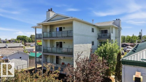 #6 4415 Lakeshore Dr, Sylvan Lake, AB - Outdoor