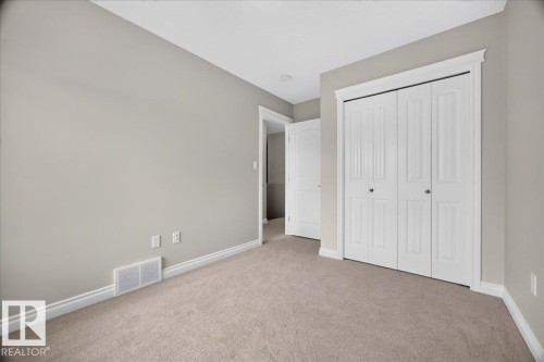 8305 Ellis Crescent Nw, Edmonton, AB - Indoor