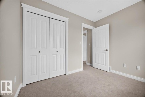 8305 Ellis Crescent Nw, Edmonton, AB - Indoor