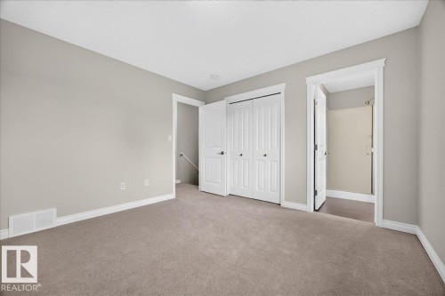8305 Ellis Crescent Nw, Edmonton, AB - Indoor