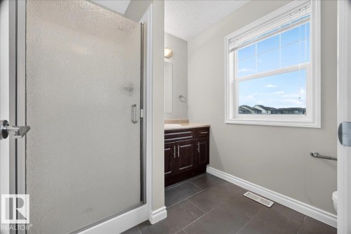 8305 Ellis Crescent Nw, Edmonton, AB - Indoor
