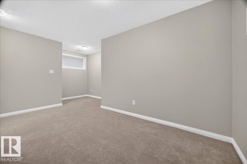 8305 Ellis Crescent Nw, Edmonton, AB - Indoor Photo Showing Other Room