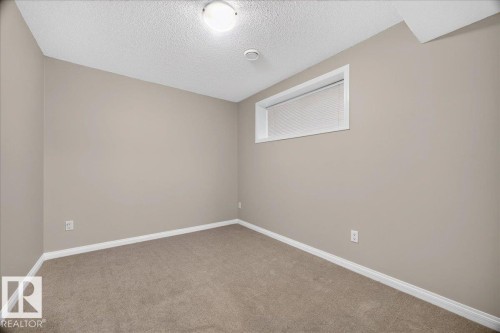 8305 Ellis Crescent Nw, Edmonton, AB - Indoor Photo Showing Other Room