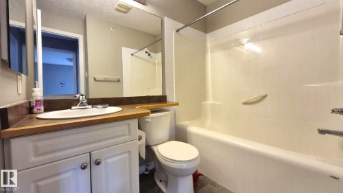 #422 151 Edwards Dr Sw, Edmonton, AB - Indoor Photo Showing Bathroom