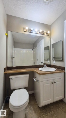 #422 151 Edwards Dr Sw, Edmonton, AB - Indoor Photo Showing Bathroom