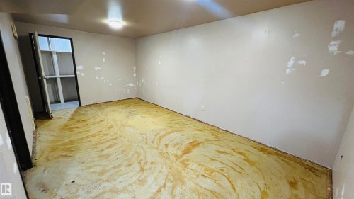 5102 57, Cold Lake, AB - Indoor Photo Showing Other Room