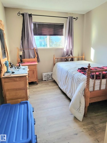 #108D 122 Westpark Dr, Fort Saskatchewan, AB - Indoor Photo Showing Bedroom