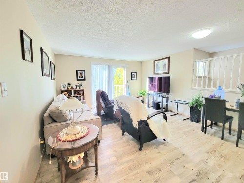 #108D 122 Westpark Dr, Fort Saskatchewan, AB - Indoor Photo Showing Dining Room