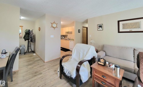 #108D 122 Westpark Dr, Fort Saskatchewan, AB - Indoor Photo Showing Living Room