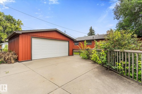 15930 93 Avenue Nw, Edmonton, AB - Outdoor With Exterior