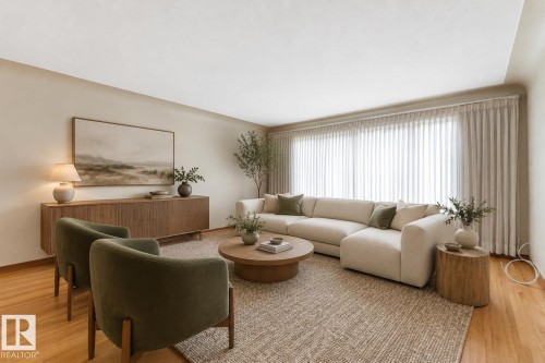 15930 93 Avenue Nw, Edmonton, AB - Indoor Photo Showing Living Room