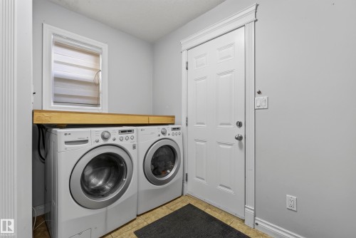 16604 59 Street Nw, Edmonton, AB - Indoor Photo Showing Laundry Room