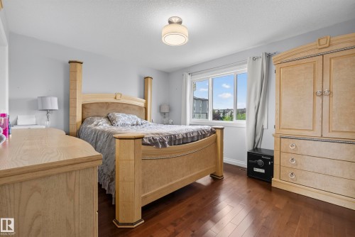 16604 59 Street Nw, Edmonton, AB - Indoor Photo Showing Bedroom