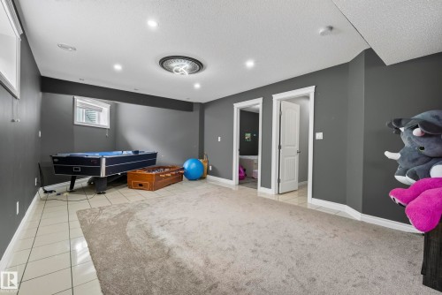 16604 59 Street Nw, Edmonton, AB - Indoor Photo Showing Other Room
