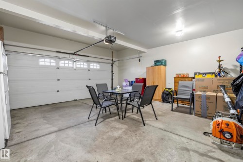 16604 59 Street Nw, Edmonton, AB - Indoor Photo Showing Garage