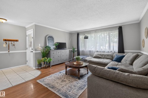 3606 44 Street, Leduc, AB - Indoor Photo Showing Living Room