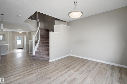 4037 Prowse Lane Sw, Edmonton, AB - Indoor Photo Showing Other Room