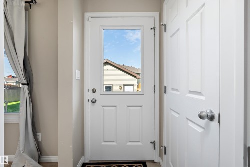 4037 Prowse Lane Sw, Edmonton, AB - Indoor Photo Showing Other Room