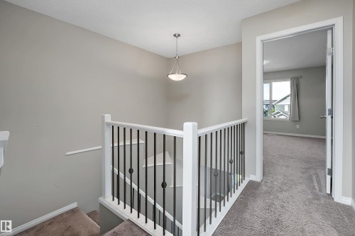 4037 Prowse Lane Sw, Edmonton, AB - Indoor Photo Showing Other Room