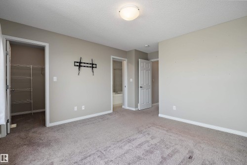4037 Prowse Lane Sw, Edmonton, AB - Indoor Photo Showing Other Room
