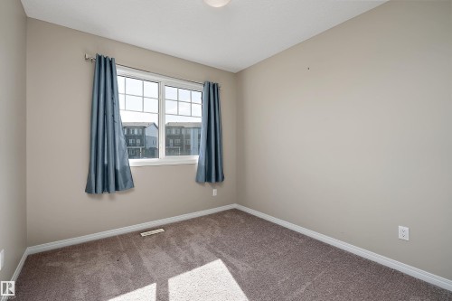 4037 Prowse Lane Sw, Edmonton, AB - Indoor Photo Showing Other Room