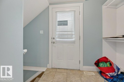 10724 72 Avenue Nw, Edmonton, AB - Indoor Photo Showing Other Room