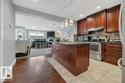 10724 72 Avenue Nw, Edmonton, AB - Indoor Photo Showing Kitchen