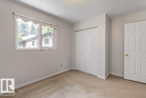 11217 38 Street Nw, Edmonton, AB - Indoor