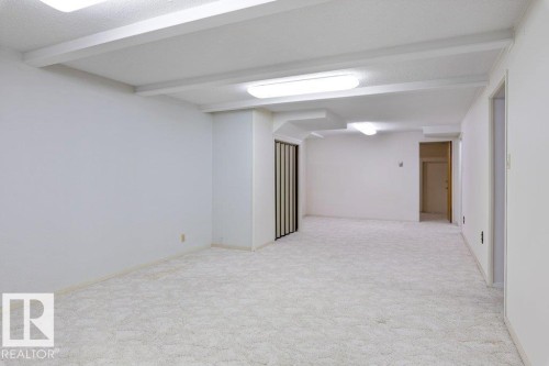 11217 38 Street Nw, Edmonton, AB - Indoor