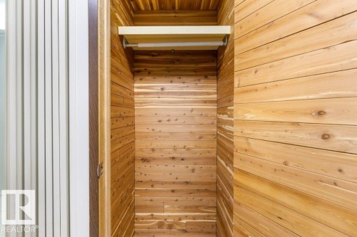 11217 38 Street Nw, Edmonton, AB - Indoor Photo Showing Other Room