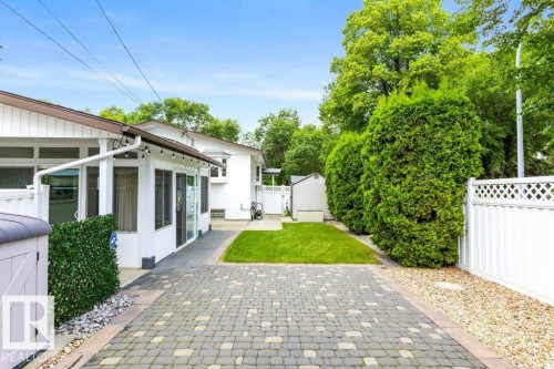 11217 38 Street Nw, Edmonton, AB - Outdoor