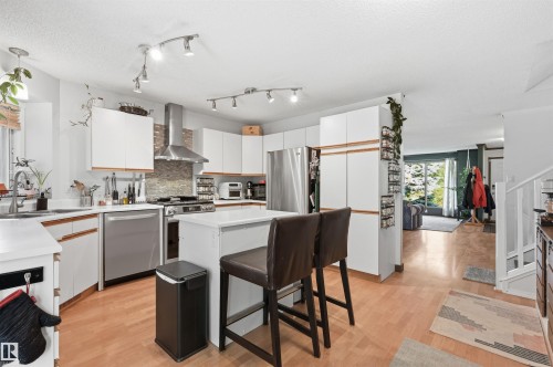 18639 72 Avenue Nw, Edmonton, AB 
