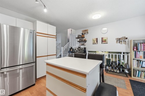 18639 72 Avenue Nw, Edmonton, AB 